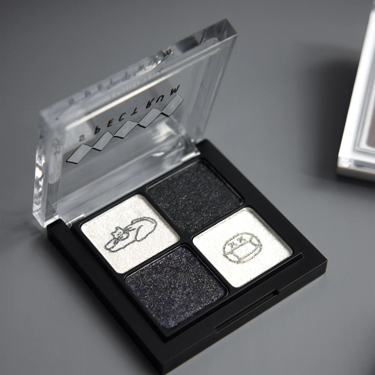 ROM&ND Black Spectrum Glit In Black Eye Shadow B03 - Velvet Vanity