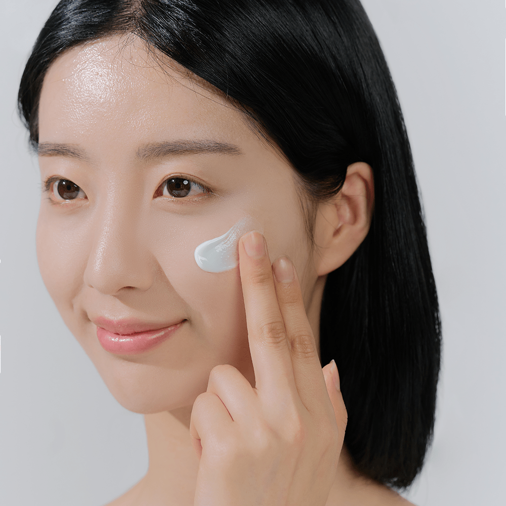 SKIN1004 Centella Hyalucica Water Fit Sun Serum - Velvet Vanity