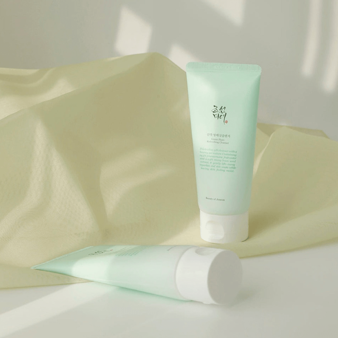 Green Plum Refreshing Cleanser - Velvet Vanity