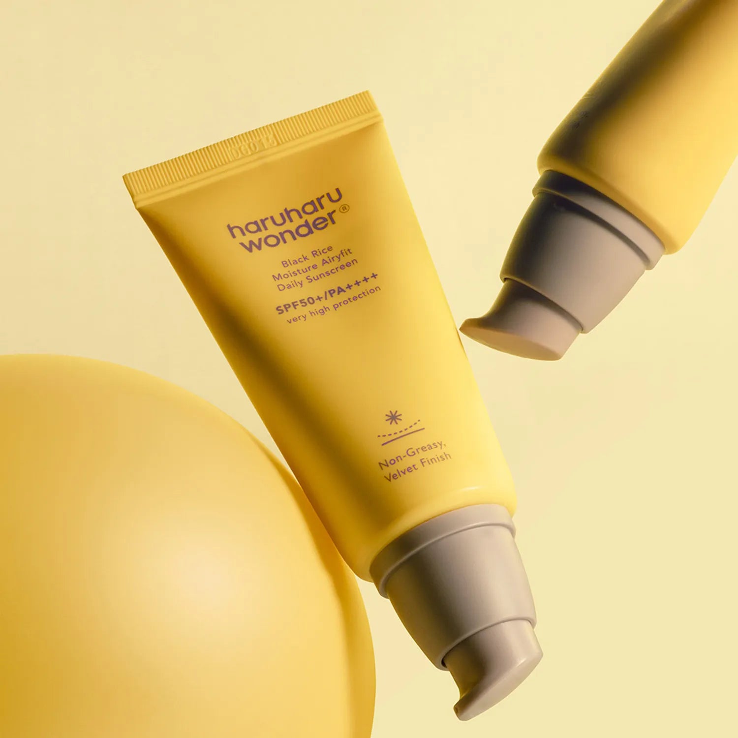 HARUHARUWONDER Black Rice Moisture Airyfit Sunscreen - Velvet Vanity